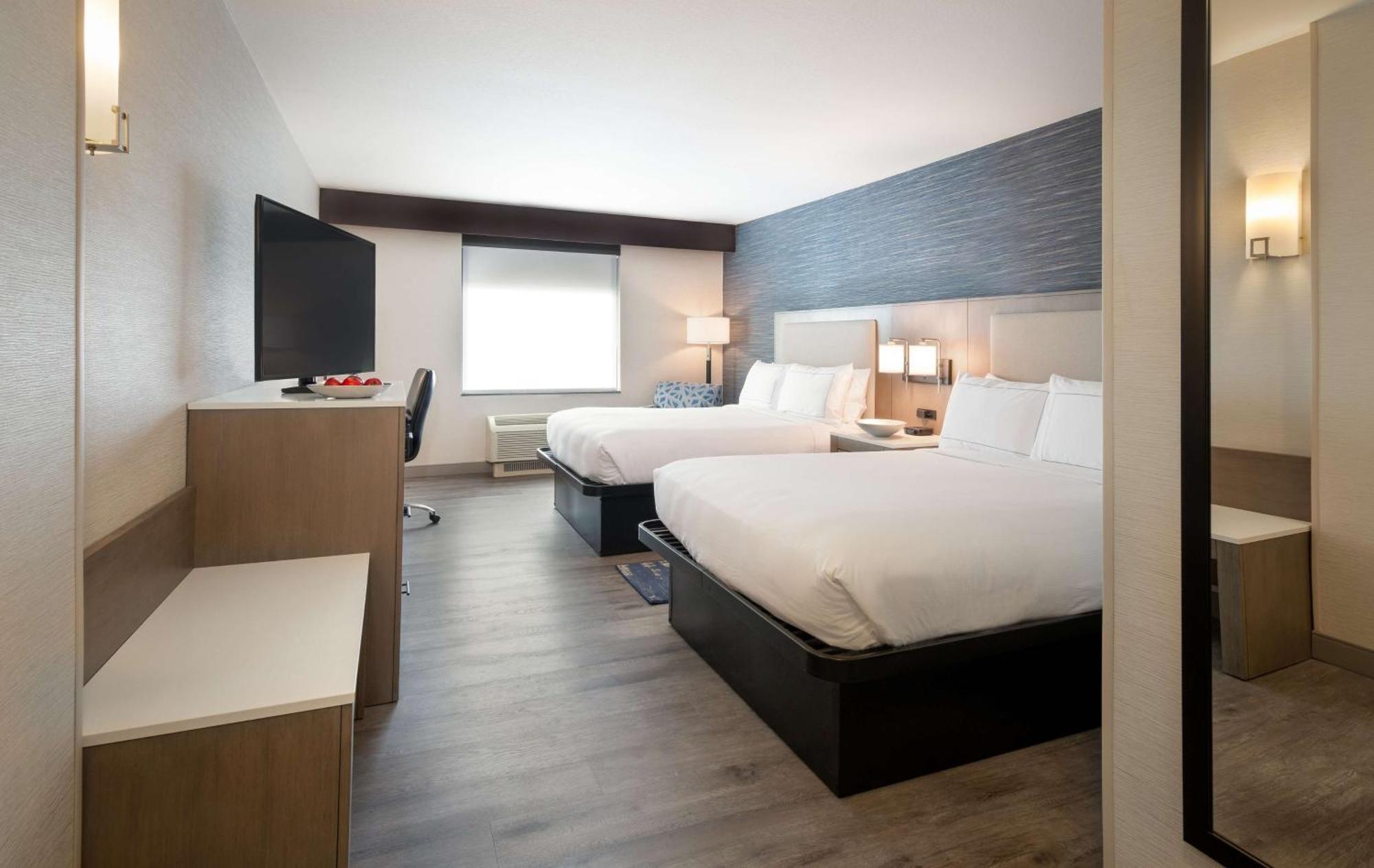 Doubletree By Hilton Hotel Denver - Thornton Exterior photo