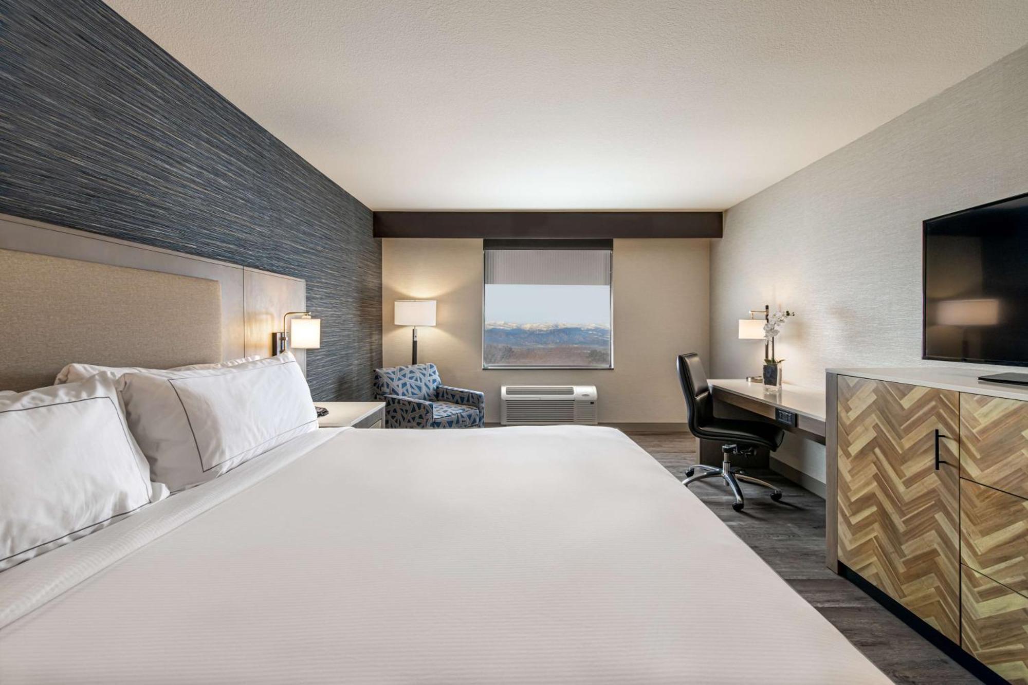 Doubletree By Hilton Hotel Denver - Thornton Exterior photo